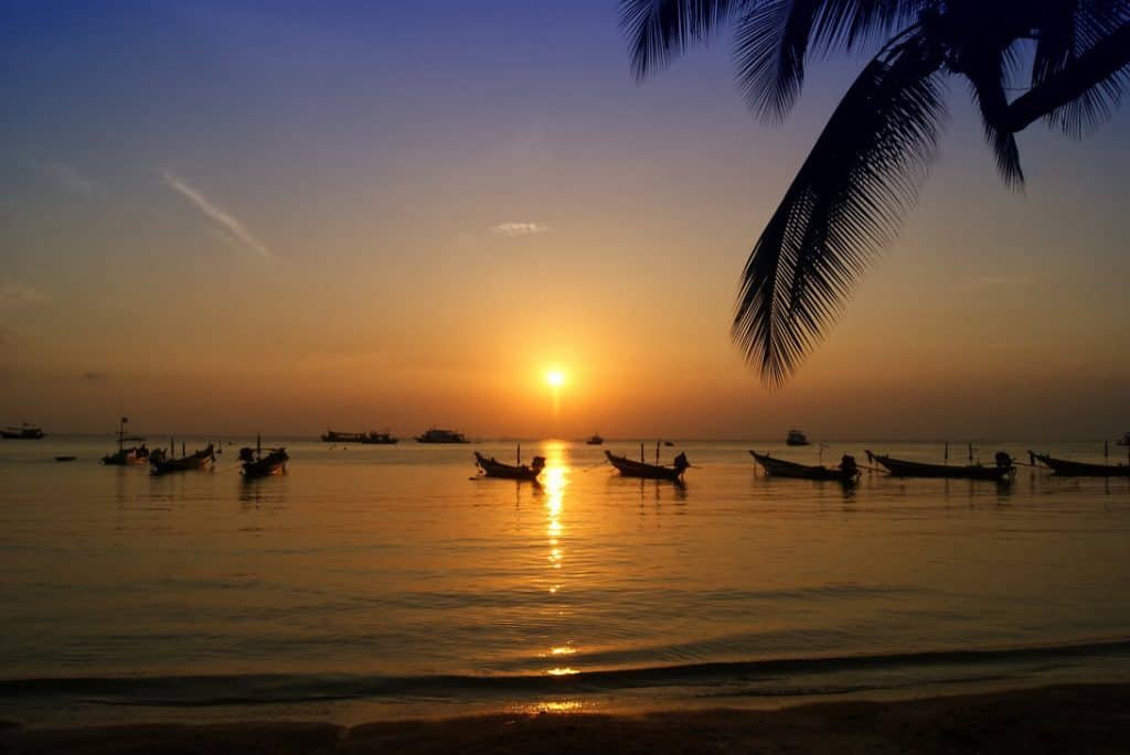 atardecer en koh tao golfo de tailandia